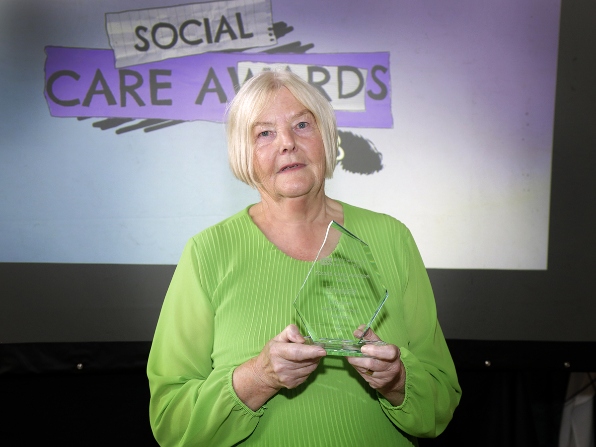 Bridie Rothwell Bridie Shaw with her Lifetime Achievement Award | Belfast Health ...